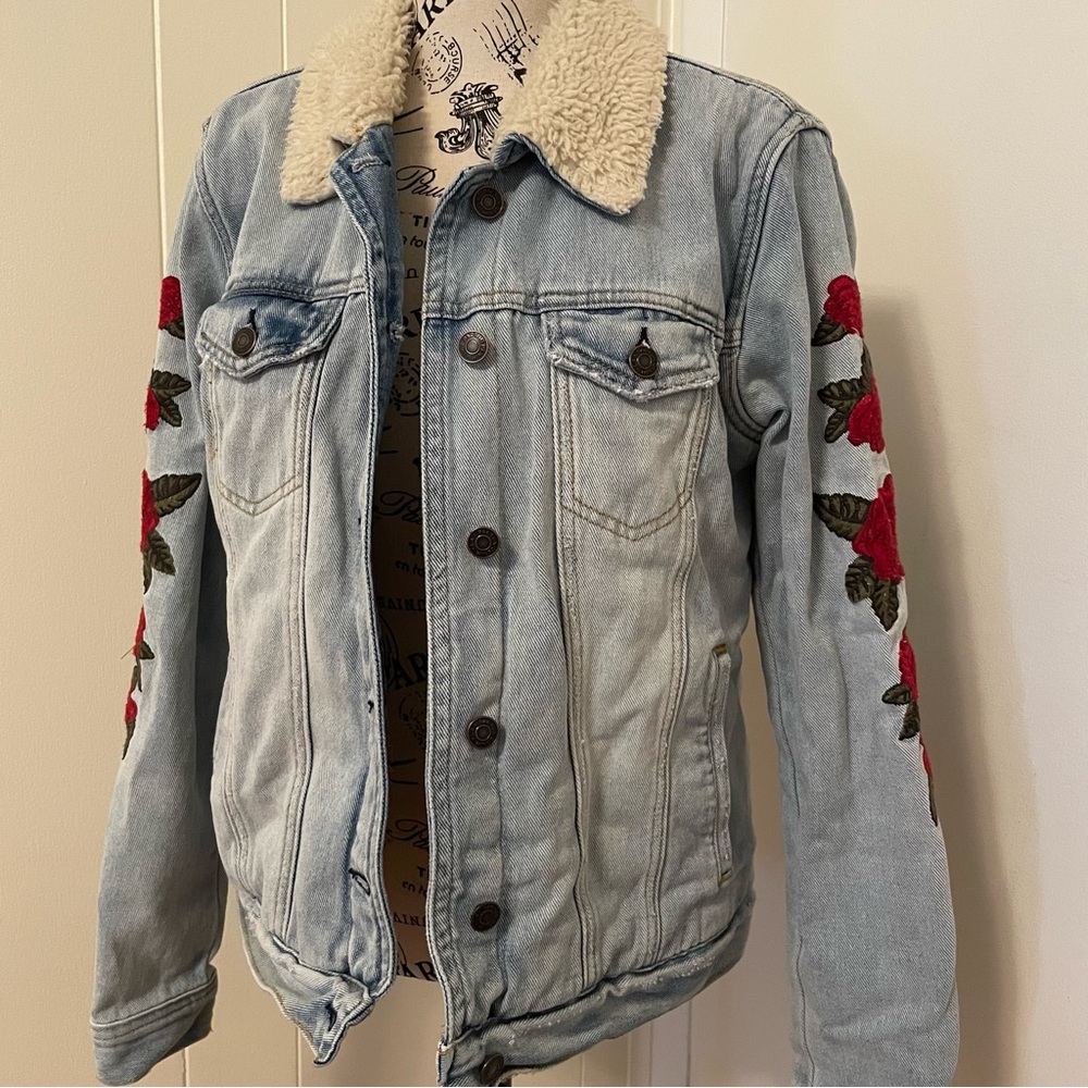 PacSun Sherpa Jean Jacket with Rose Embroidery